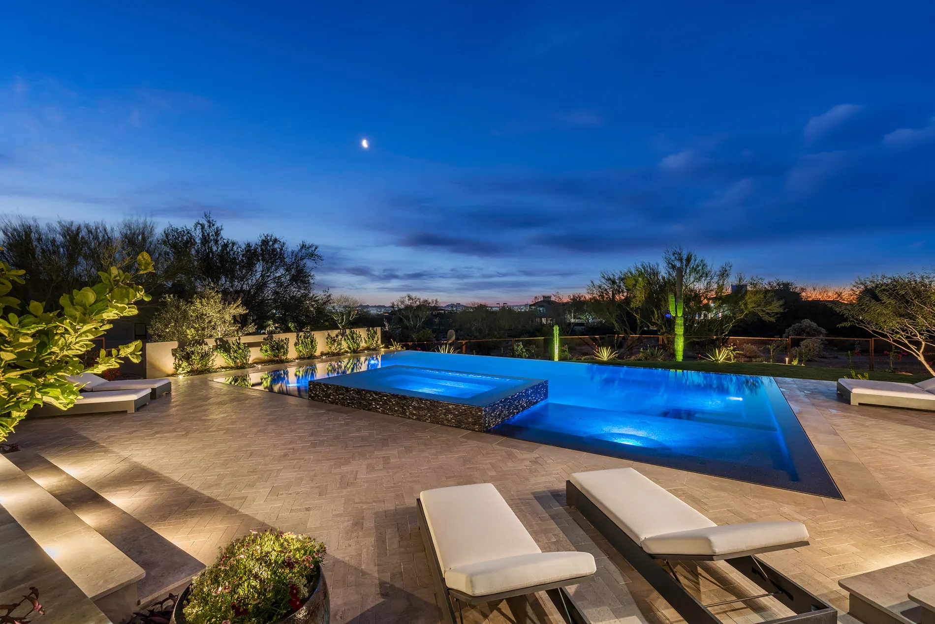 Scottsdale Infinity Pool Luxury Design2 1, Scottsdale, AZ — Sonoran Waters
