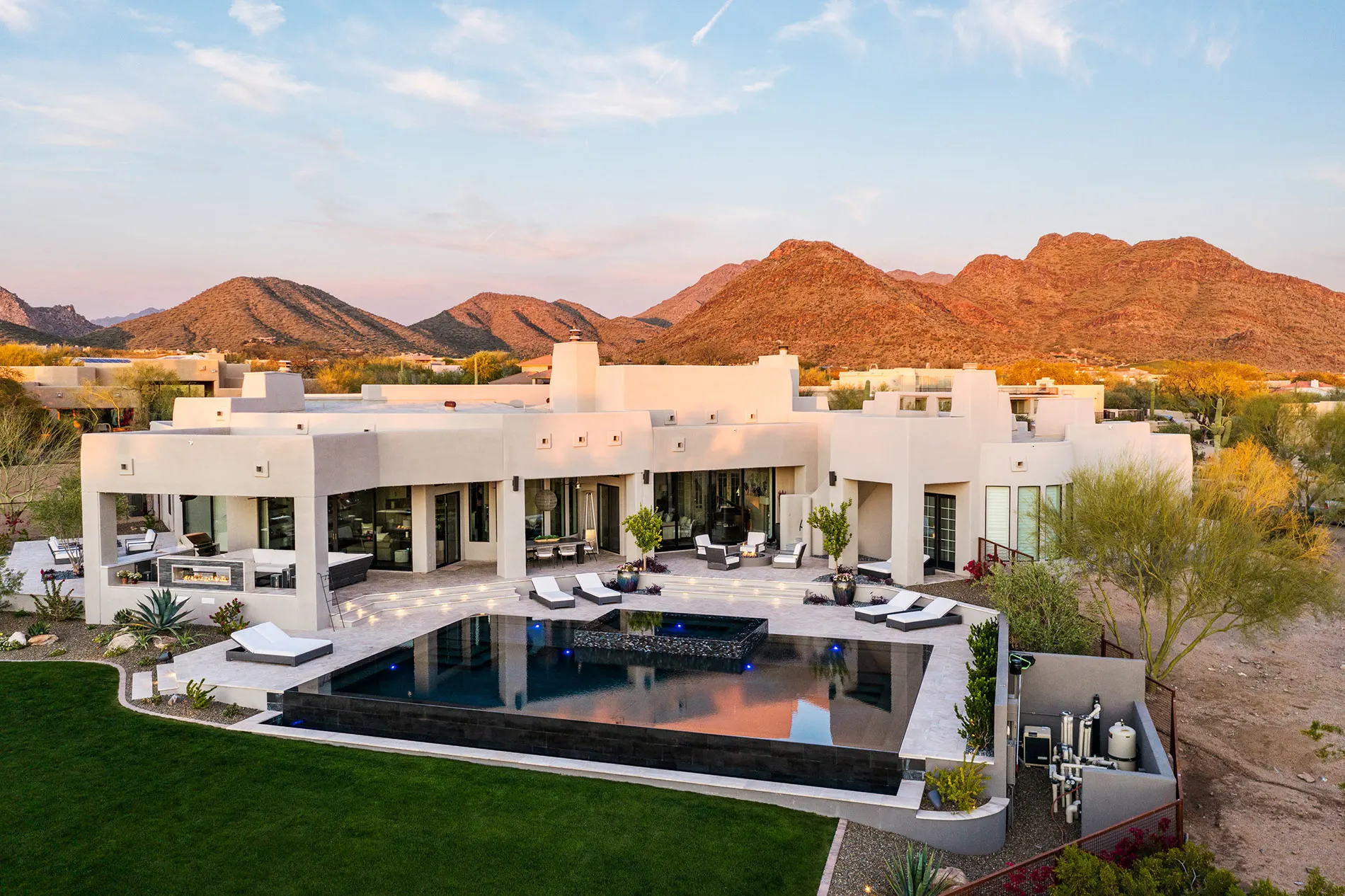 Scottsdale Infinity Pool Luxury Design3 1, Scottsdale, AZ — Sonoran Waters